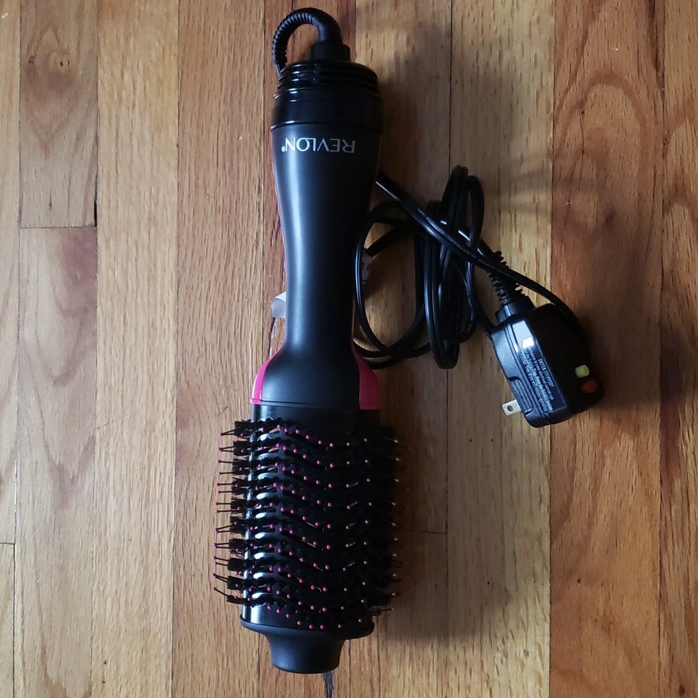 Revlon 1 step volumizer